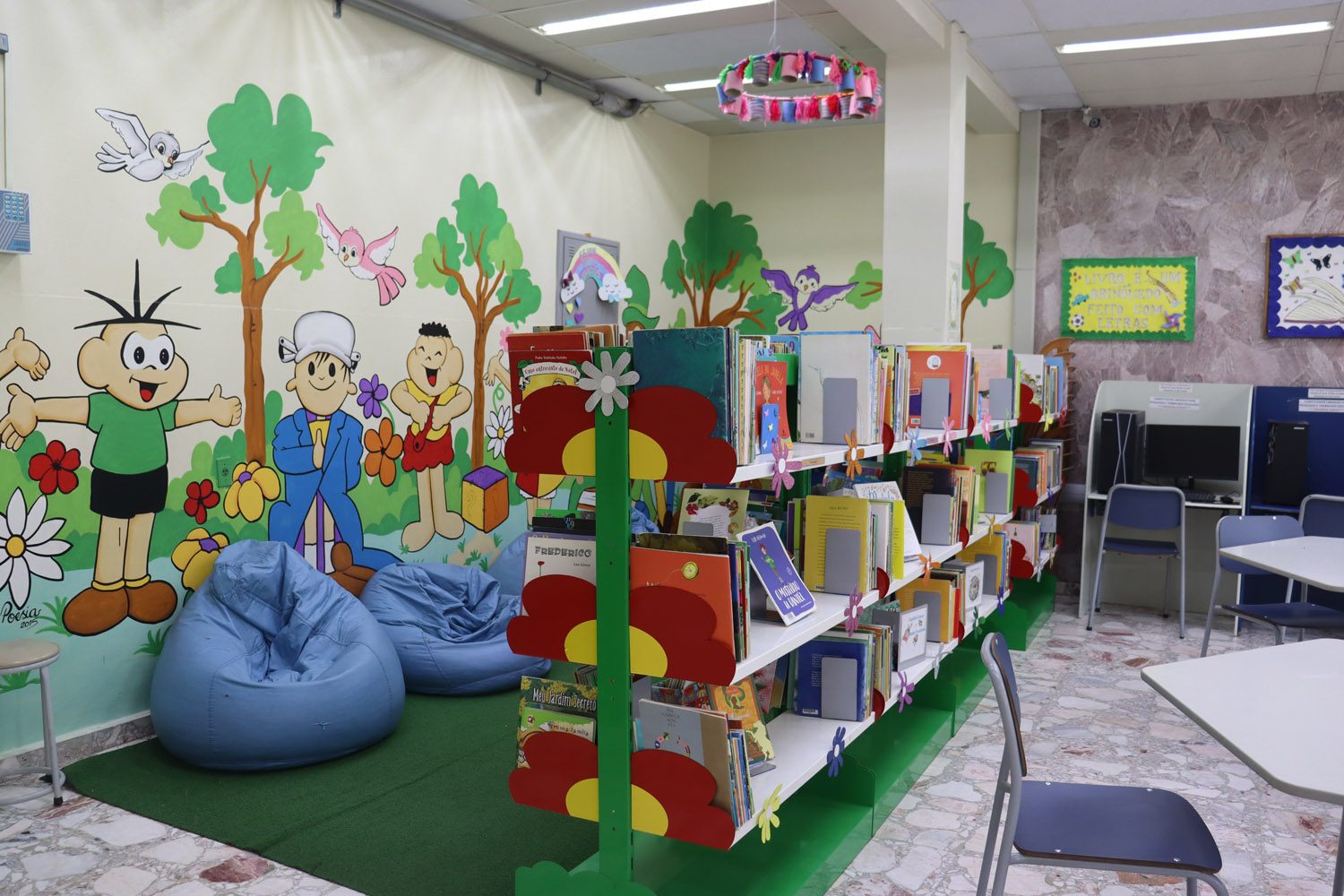 biblioteca